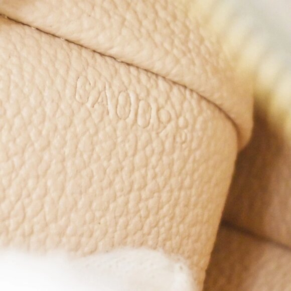 LOUIS VUITTON Pochette Cosmetic Pouch Bag Monogram Leather BN - Picture 7 of 15